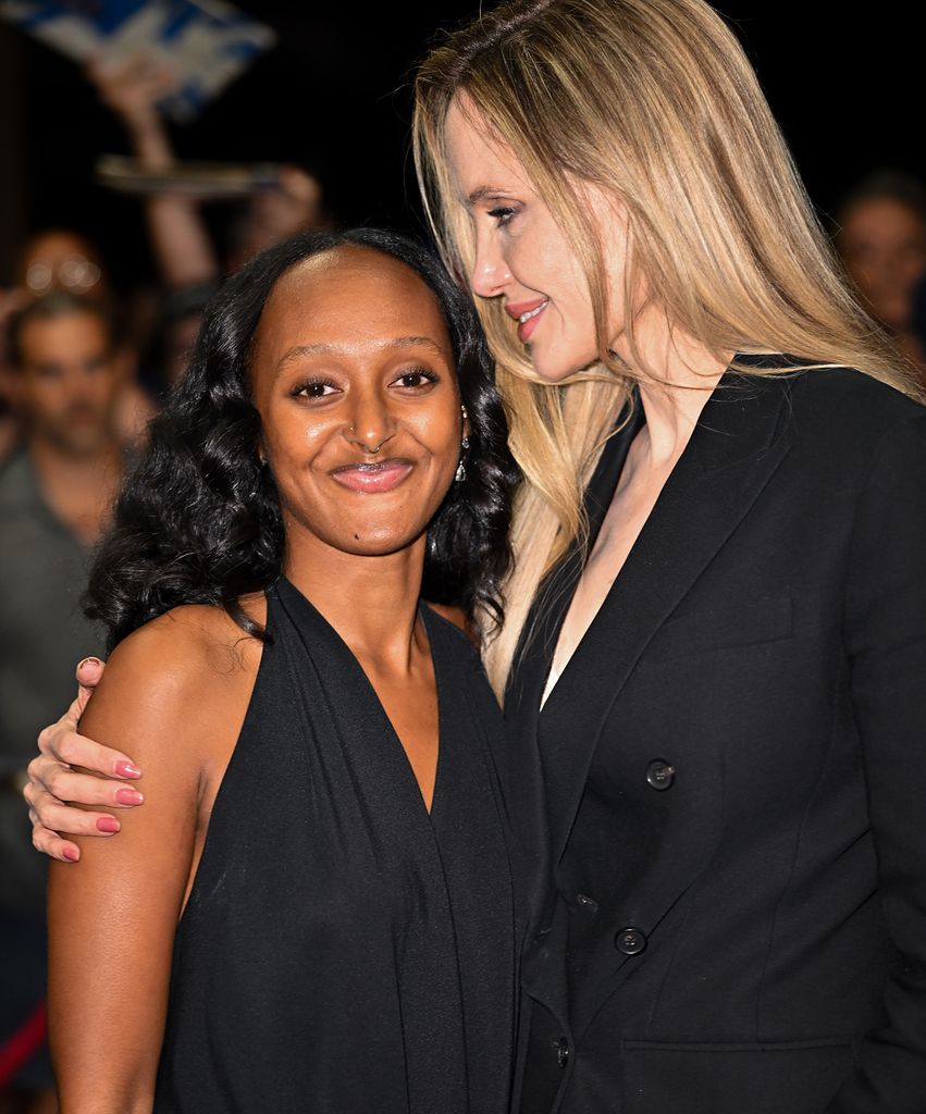 Angelina Jolie con su hija Zahara 10 años después del incidente de avión que provocó su ruptura con Brad Pitt