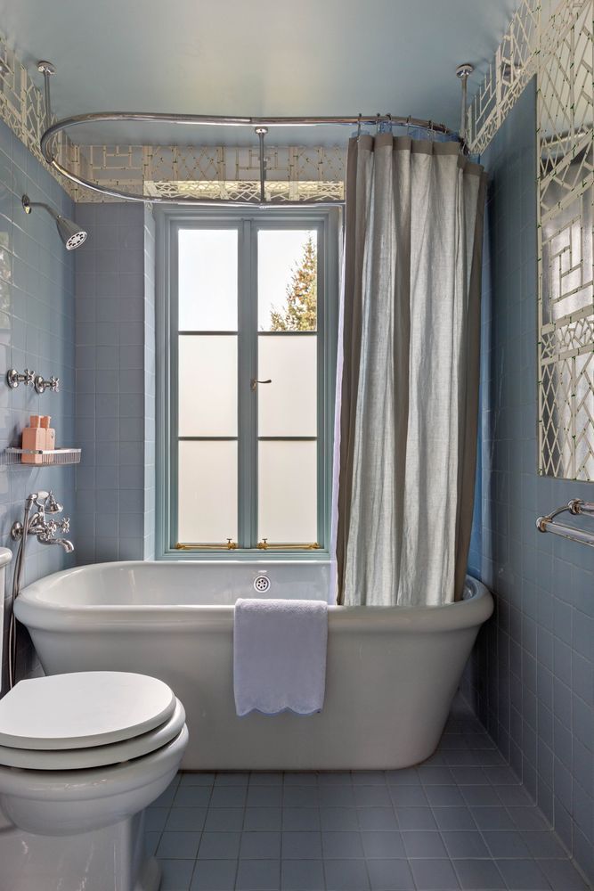 Baño de la casa de David Harbour y Lily Allen.