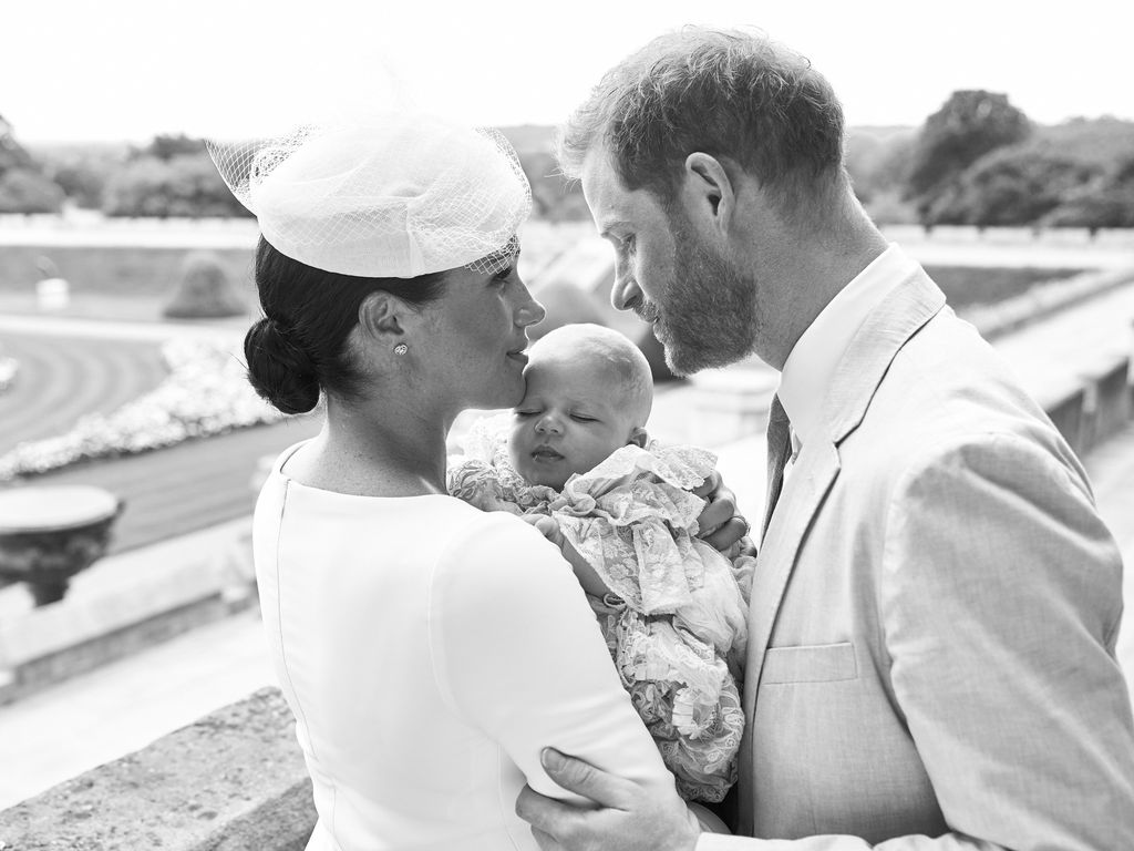 Los duques de Sussex con su hijo Archie Harrison