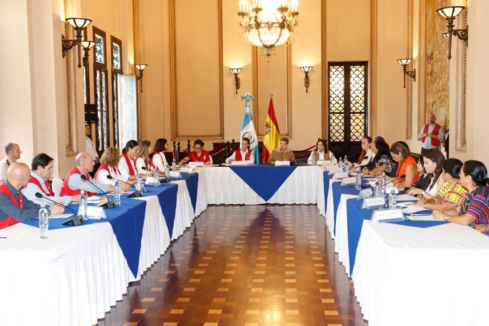 La reina Letizia en Guatemala con la primera dama del país