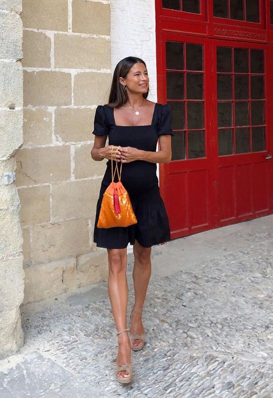 zara vesitdo negro