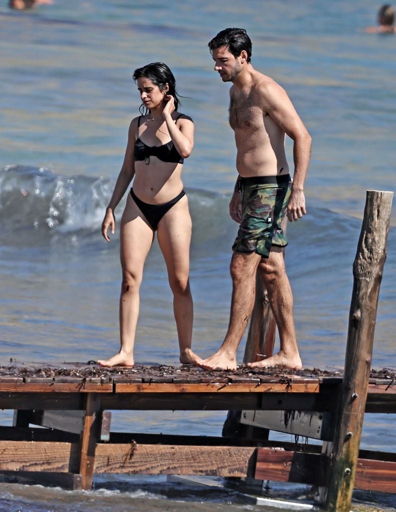 Camila Cabello y Henry Junior pasaron el verano en Ibiza