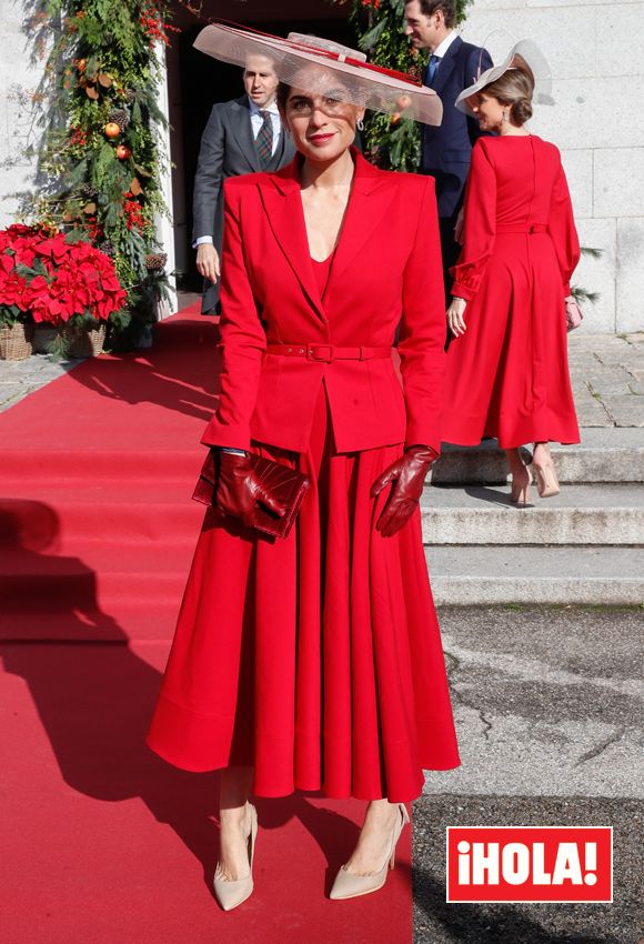 Lourdes Montes con look de invitada