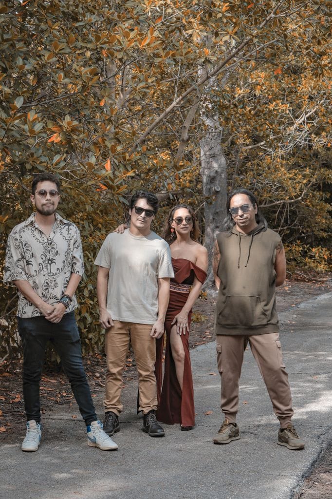 KerreKe, integrado por la mexicana, Cynthia Bagué; el venezolano, César Sánchez; y los colombianos Larry Coll y Jorge “Gio” Montañez