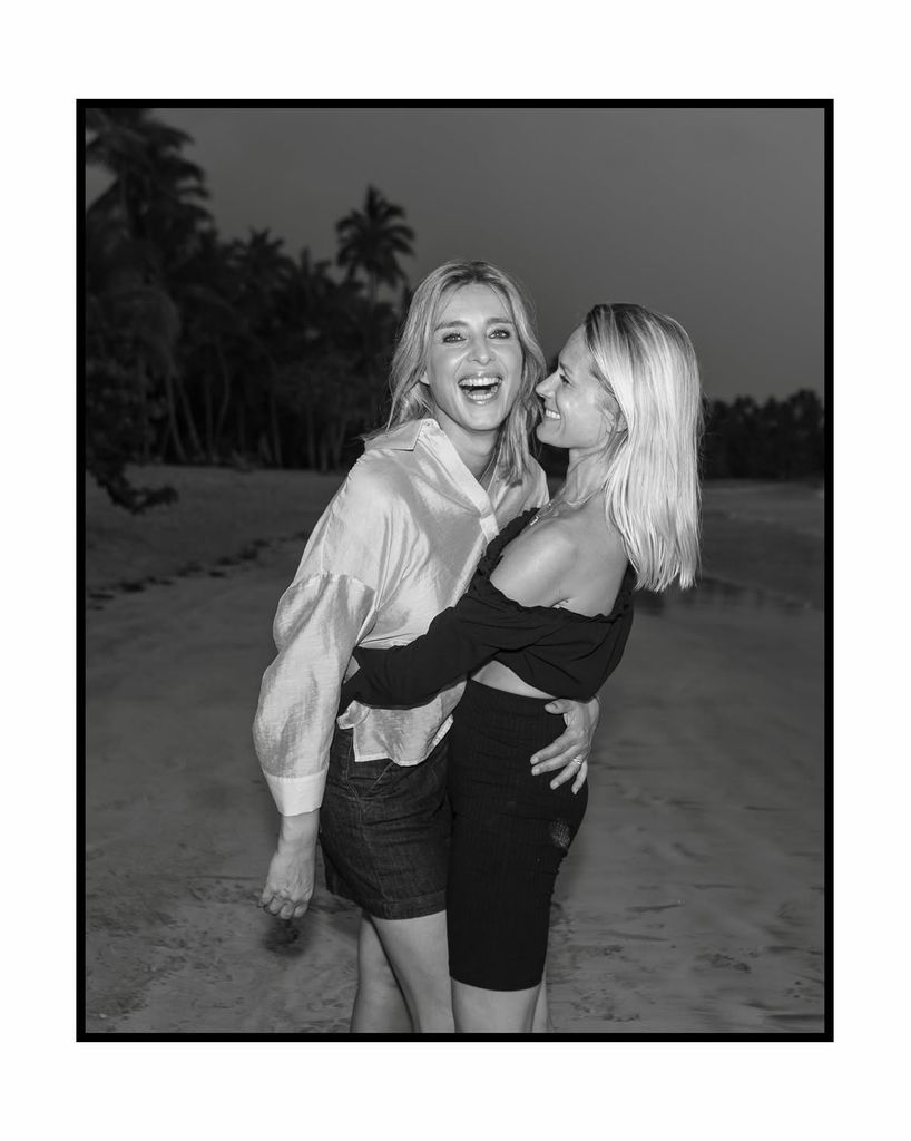 Sandra y Pascalle anunciando la fecha de su boda 