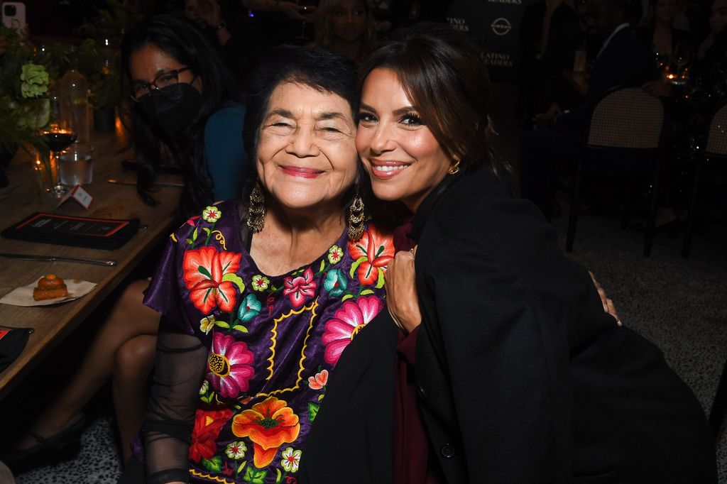 Dolores Huerta y Eva Longoria en el evento de Líder Latinos de Time en West Hollywood, California, en noviembre de 2023.