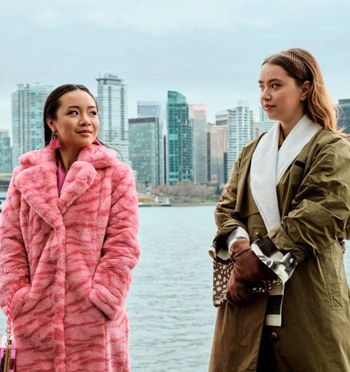 'Carnes falsos' es una serie en clave adolescente sobre dos amigas que falsifican carnets para entrar en fiestas