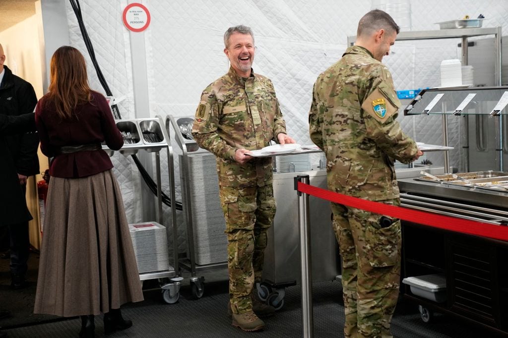 Federido de Dinamarca en la Base Militar de Adazi en Letonia