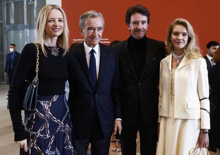 Bernard Arnault y sus hijos Delphine y Antoine