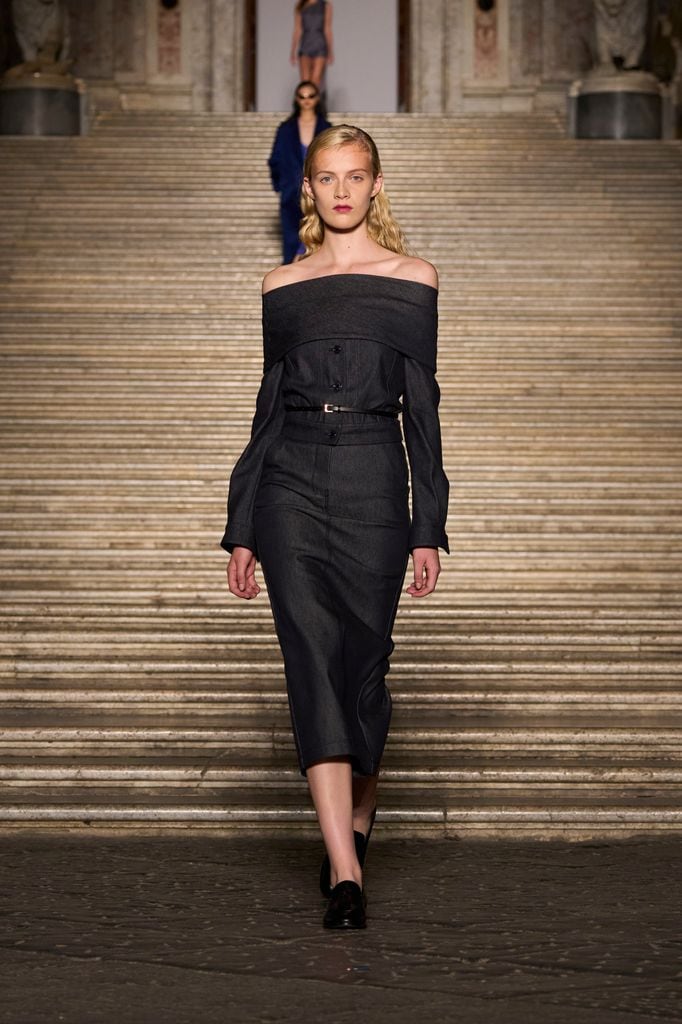Max Mara: desfile de la colección Resort 2026 en Nápoles