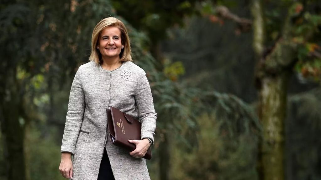 "Una gran gestora. Una valiente reformadora. Una estadista. Y una de las personas más amables, nobles y cariñosas que he conocido", ha expresado Cayetana Álvarez de Toledo