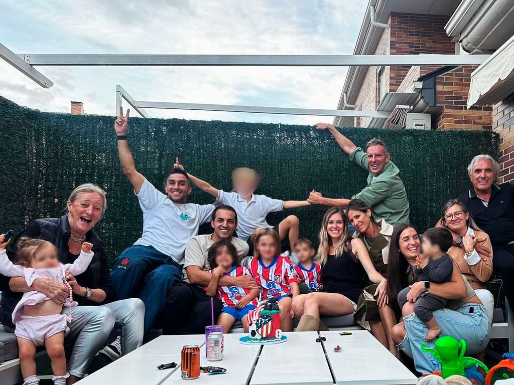 Andrea, Alejandra y Joaquín Prat en el cumpleaños del primogénito de la pequeña de los hermanos