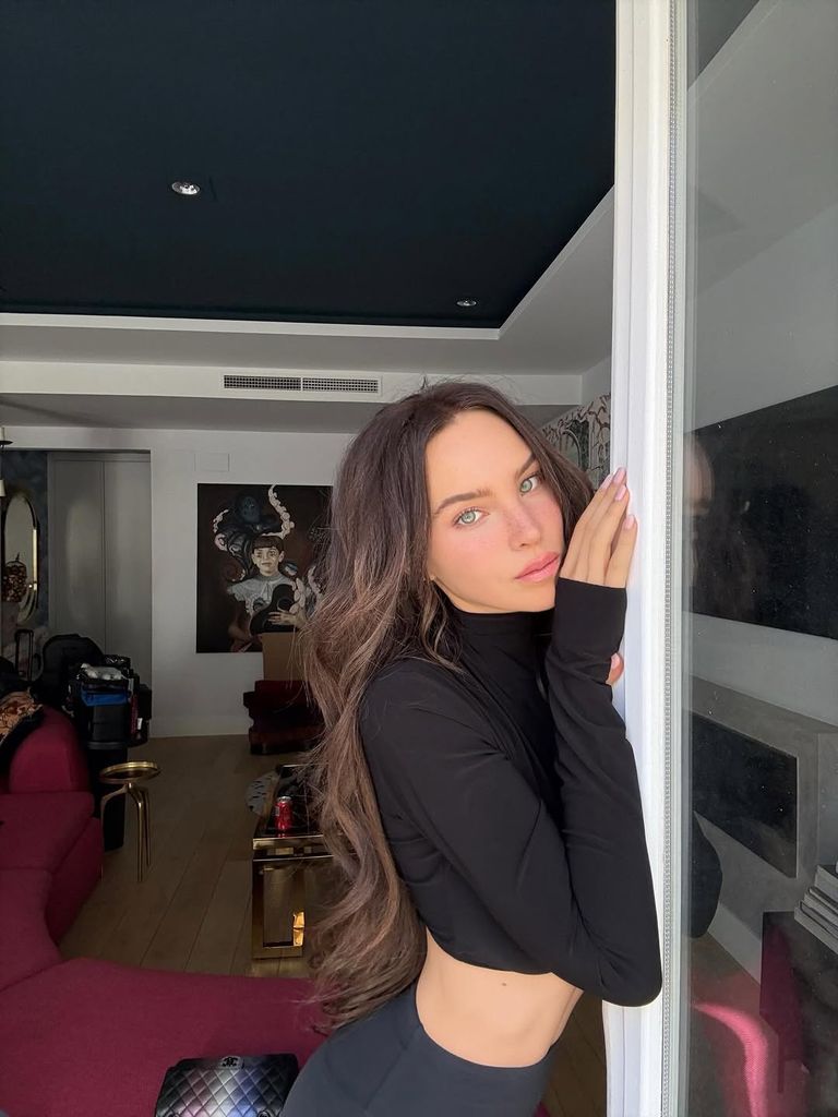 Belinda se sometió a una radical transfomación para interpretar a Carlota.