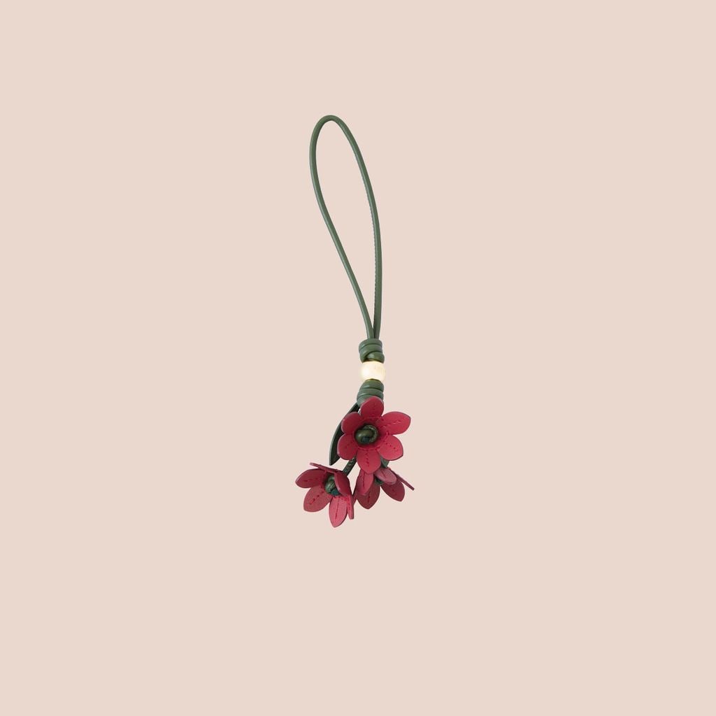 Charm de piel de Furla 2025
