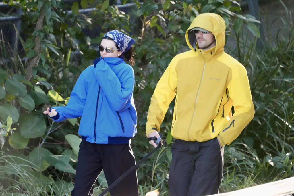 Jacob Elordi y Kendall Jenner fueron vistos juntos paseando a en Byron Bay, Australia..