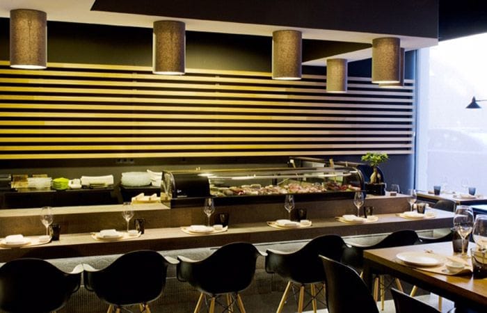 El restaurante madrileño Kena (cuyo fogones dirige el reputado chef Luis Arévalo), es uno de los establecimientos participantes. 
