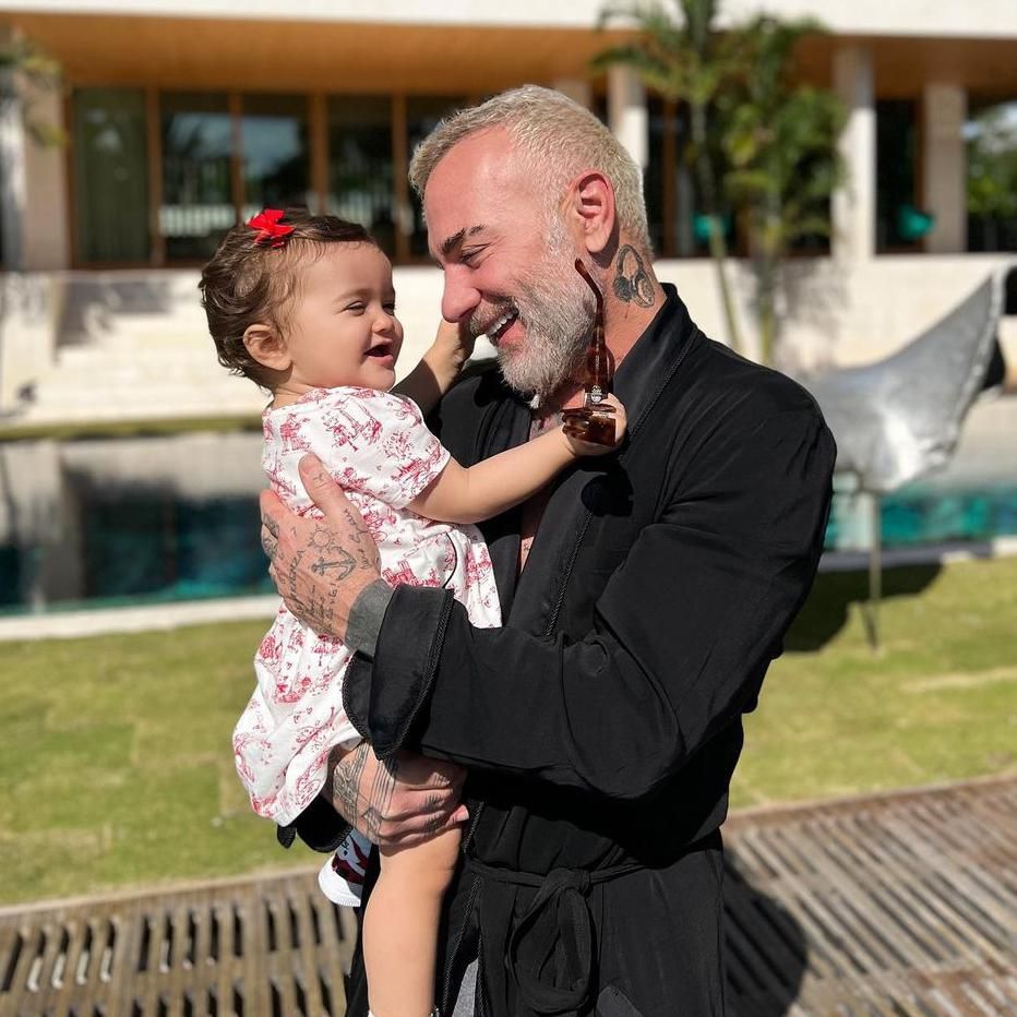 gianluca vacchi y su hija