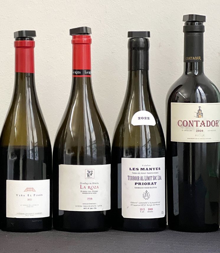 Vinos tintos premiados con 100 puntos por la Guía Peñín