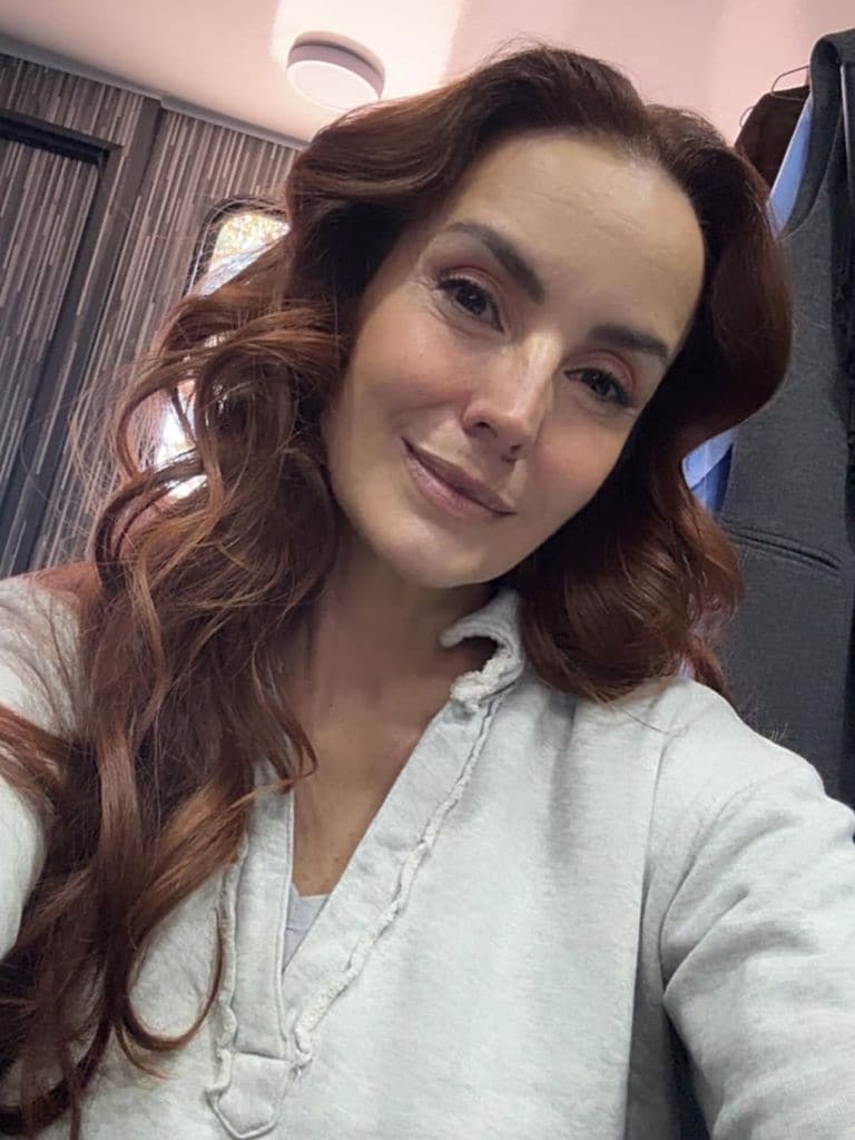 Ale también compartió con sus seguidores, su regreso a las grabaciones de 'La Rival'.