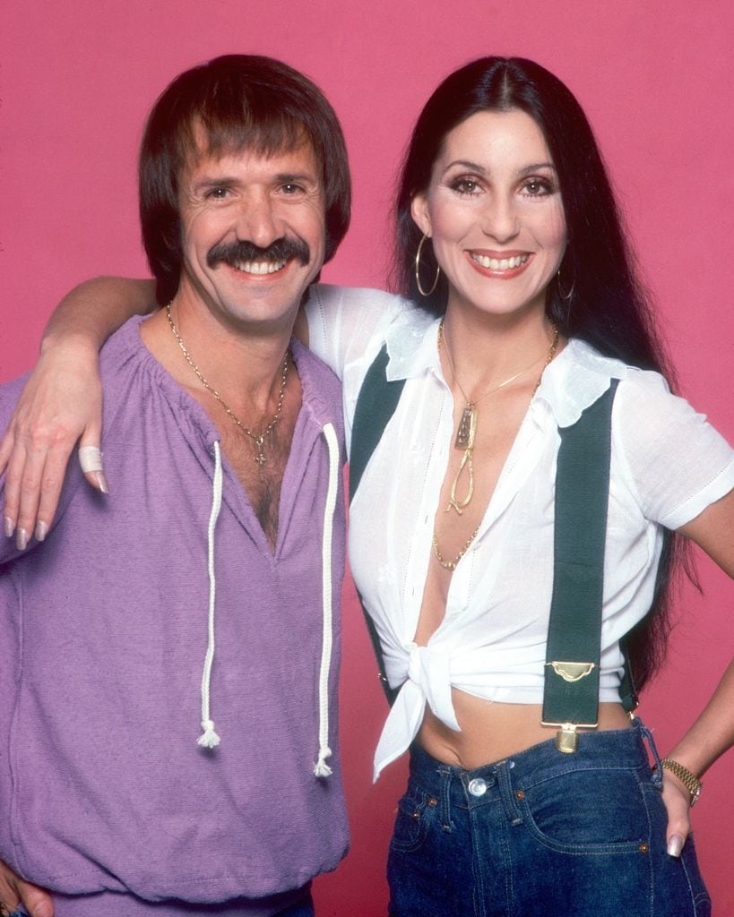 Cher con Sonny Bono en una foto de 1977.
