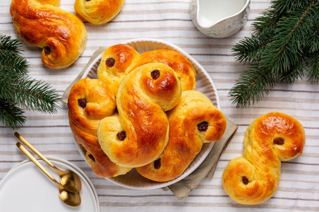 Lussekatter, bollitos navideños típicos de Suecia.