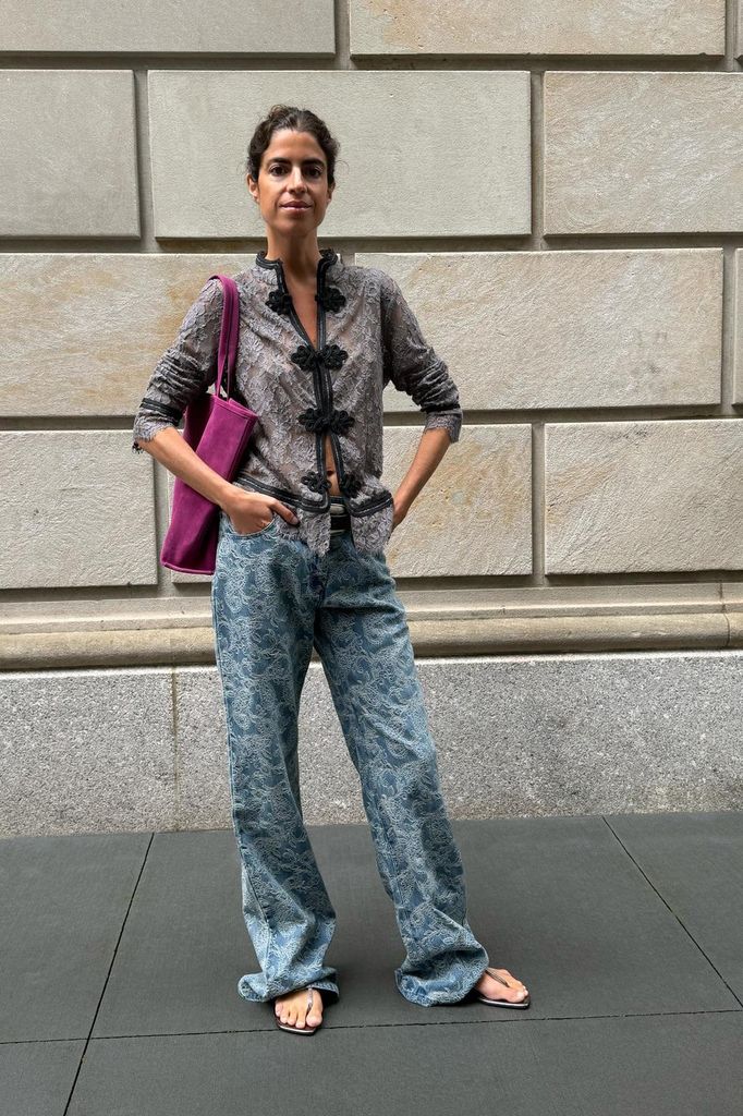 El manual de Leandra Medine para triunfar en el entretiempo: así es su nueva colección con Zara