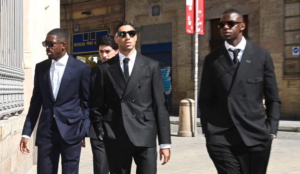 Ousmane Dembelé y Achraf Hakimi 