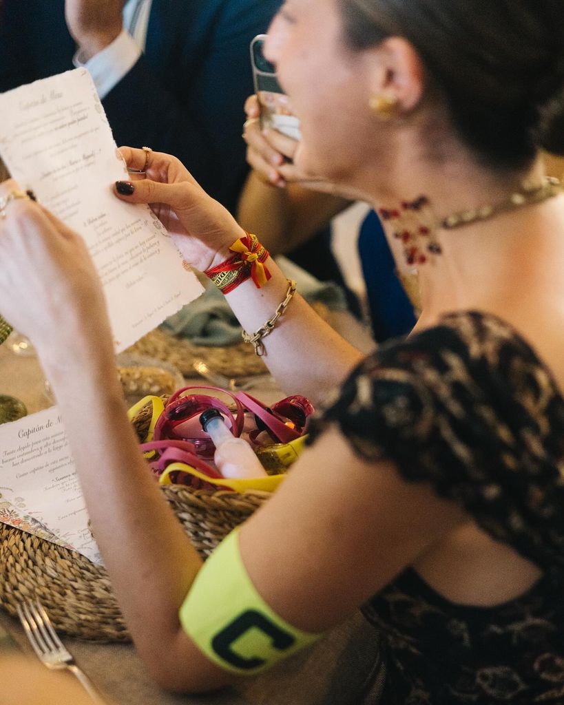 Juegos en las bodas capitán de mesa