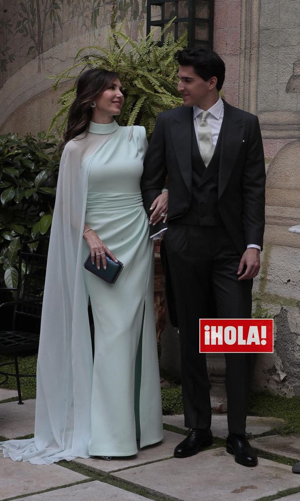 Paloma Lago y su hijo HOLA