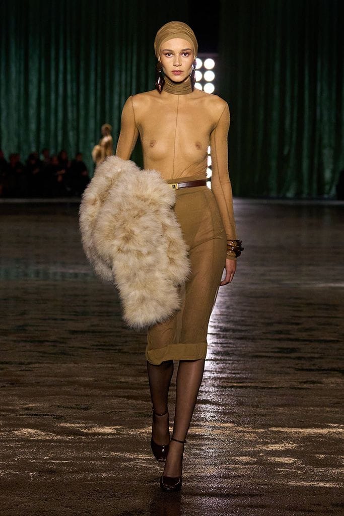 yves saint laurent desfile otono invierno 2024040a