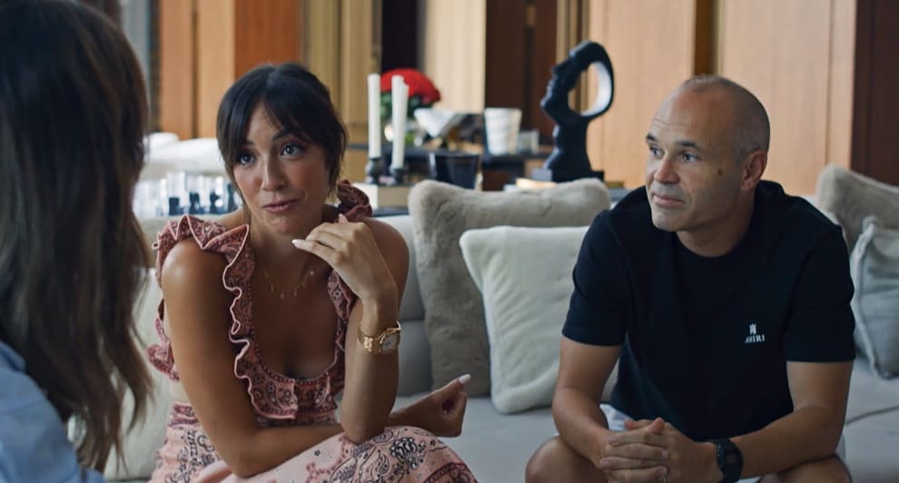 Andrés Iniesta y Anna Ortiz son entrevistados por Isabel Jiménez en 'Mis raíces'