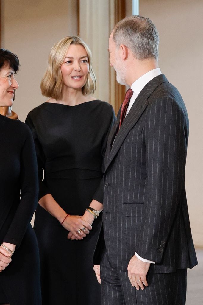 Marta Ortega y el rey Felipe VI en la reunión del patronato de la Galería de las Colecciones Reales con los Reyes