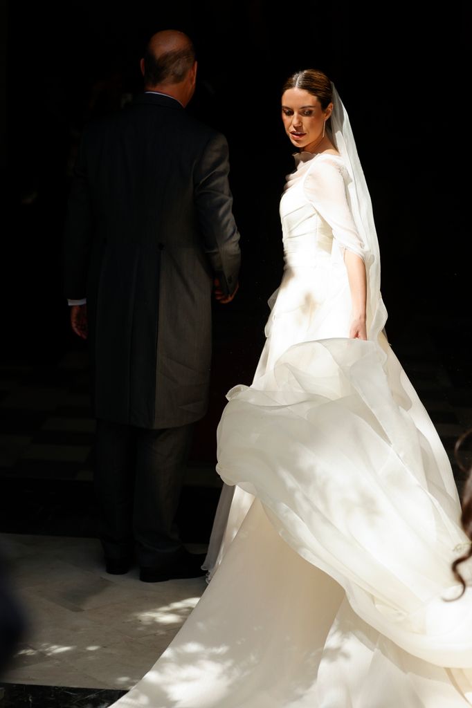 Myriam González, vestida de novia, en su boda con Luis Domecq.