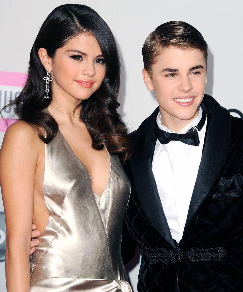Selena Gomez y Justin Bieber en los American Music Awards 2011 en Los Angeles