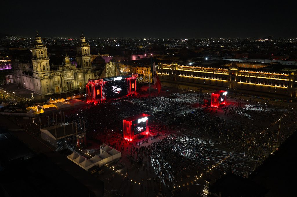 Juan Gabriel logró lo que pocos: de manera póstuma, más de 170 mil personas se reunieron para celebrar su legado