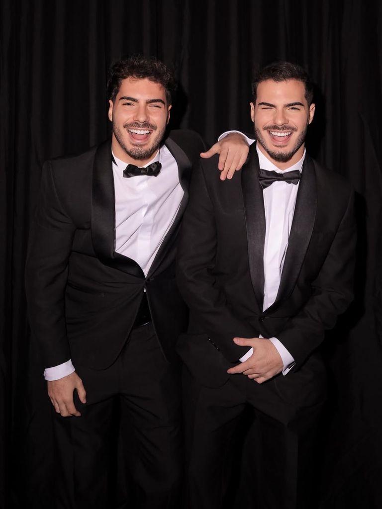 Los cantantes durante los premios Ídolo