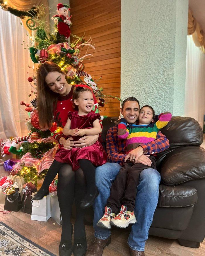 Tania Rincón y su familia