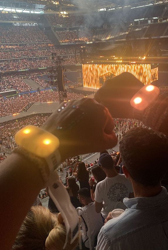 Pulseras led en el concierto de Taylor Swift
