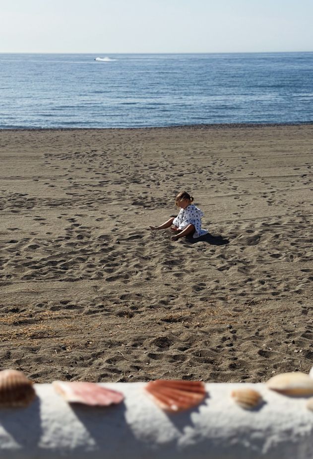 Isabelle ha compartido varias imágenes desde la playa