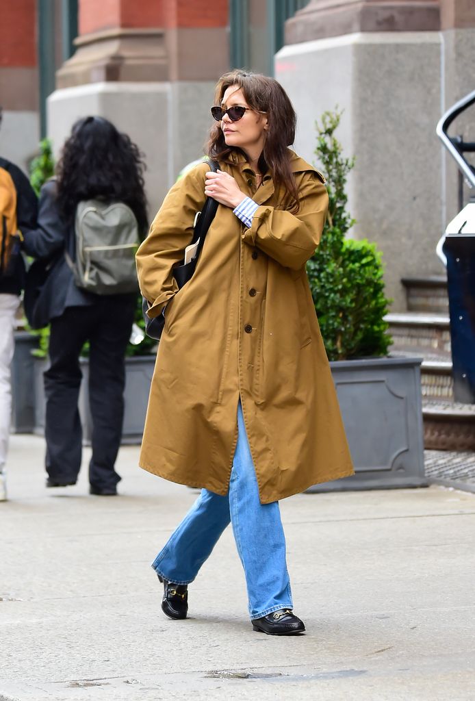 Los looks de verano y entretiempo de Katie Holmes que te inspirarán