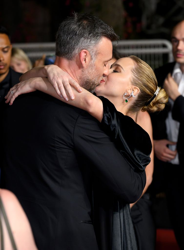 Jennifer Lawrence y su marido, Cooke Maroney, en el Festival de Cannes 2025