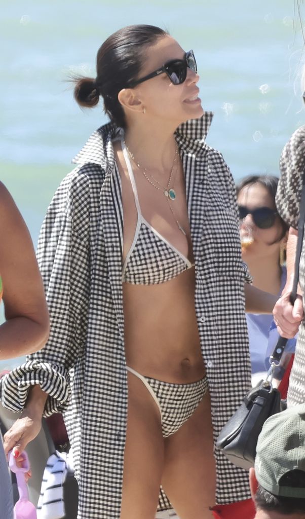 Desde que Eva Longoria se mudó a Marbella con su familia, los días de sol son parte de su día a día.