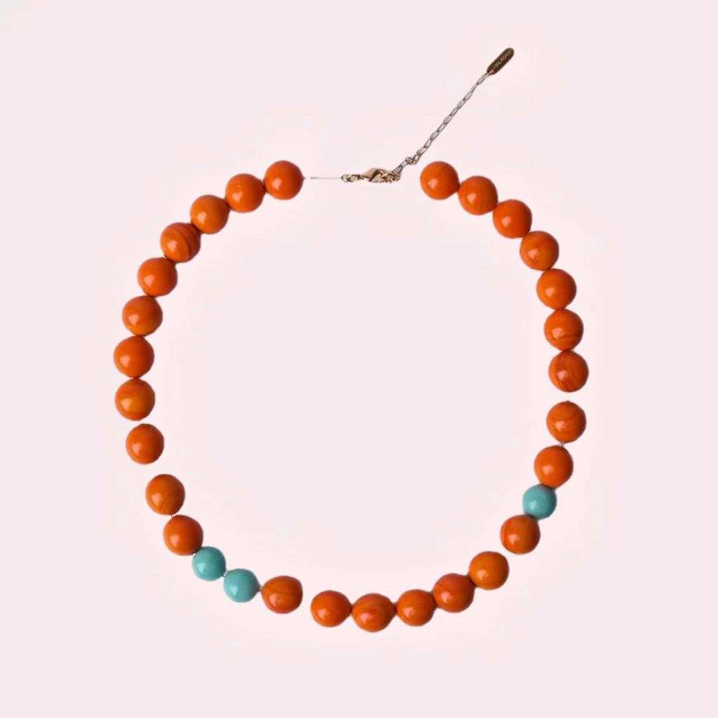 Collar naranja y azul de Malababa