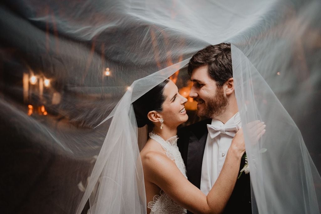 Los novios, tras convertirse en marido y mujer