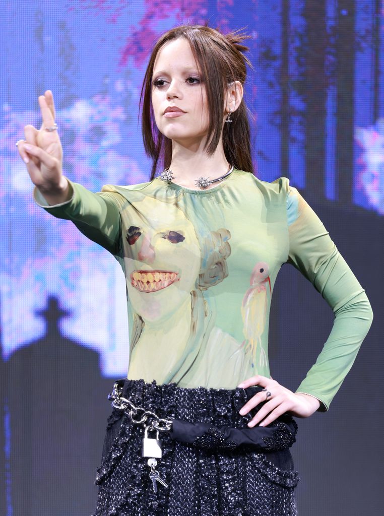 Jenna Ortega en la conferencia de prensa de Corea del Sur 