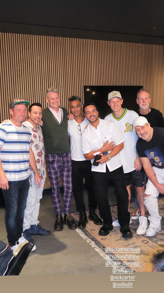 Luis Fonsi con los Backstreet Boys