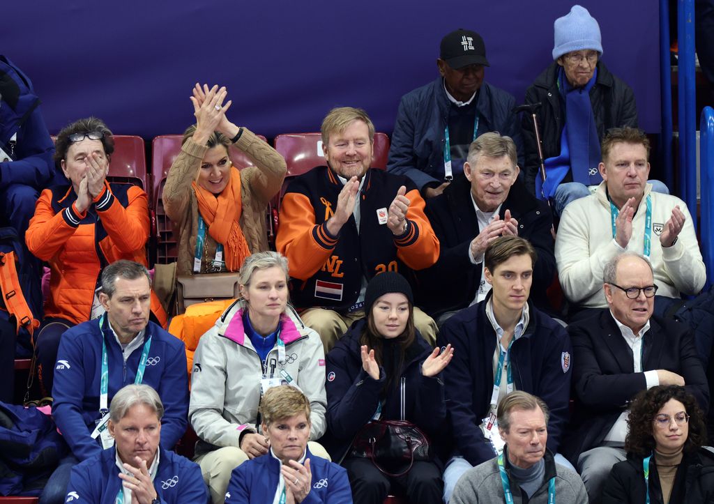 Los miembros de la realeza disfrutaron el cuarto día de la competición de una emocionante competición de patinaje de velocidad sobre pista corta, que tanto en masculino como en femenino, ganaron los Países Bajos

