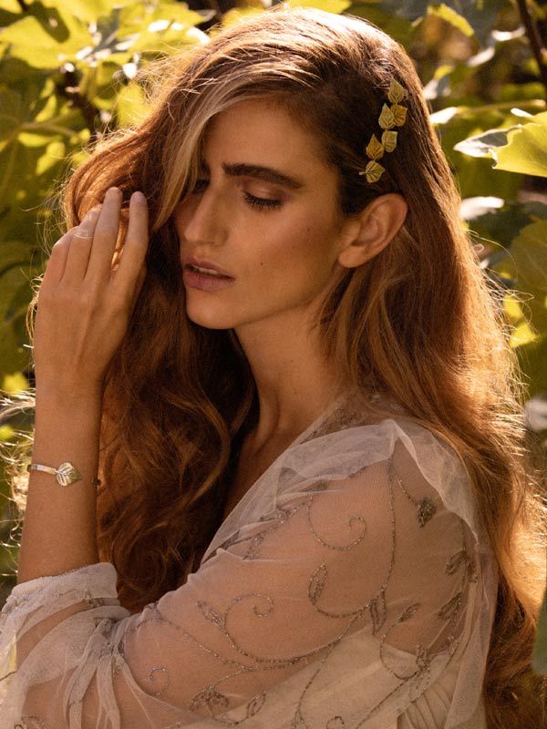 Alejandra Domínguez con joyas de Eme