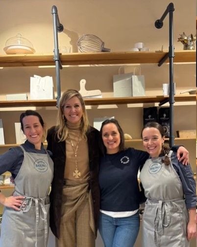 Máxima de Holanda visita una conocida pastelería argentina en Ámsterdam