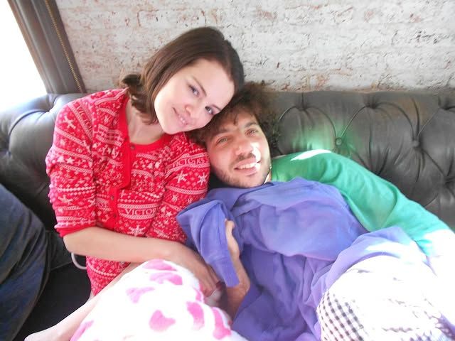 Selena Gomez y Benny Blanco anunciaron su compromiso en diciembre de 2024